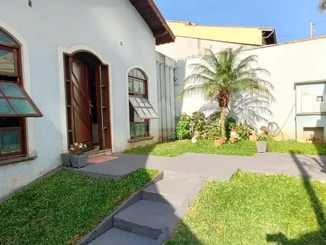 Casa com 250m² 3 quartos e 4 banheiros, à venda, no bairro Jardim Pedroso em Mauá