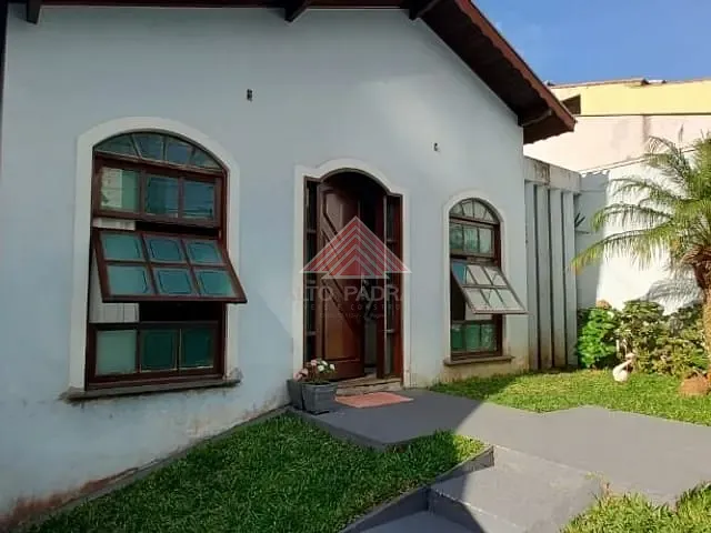Casa com 250m² 3 quartos e 4 banheiros, à venda, no bairro Jardim Pedroso em Mauá