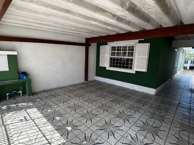 Casa com 170m² 2 quartos e 1 banheiro, à venda, no bairro Chácara Canta Galo em Cotia