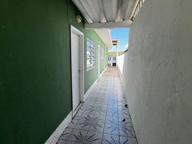 Casa com 170m² 2 quartos e 1 banheiro, à venda, no bairro Chácara Canta Galo em Cotia