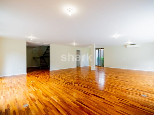 Casa com 581m² 4 quartos e 4 banheiros, à venda, no bairro Alto de Pinheiros em São Paulo