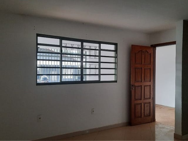 Foto do Casa - Casa com 3 dormitórios para alugar, 129 m² por R$ 1.000,00/mês - Conjunto Margarida Rosa de Azevedo - Uberaba/MG | ZUCATO IMOBILIARIA LTDA