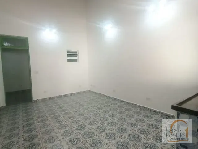Casa com 170m² 4 quartos e 4 banheiros, para alugar, no bairro Centro em Atibaia