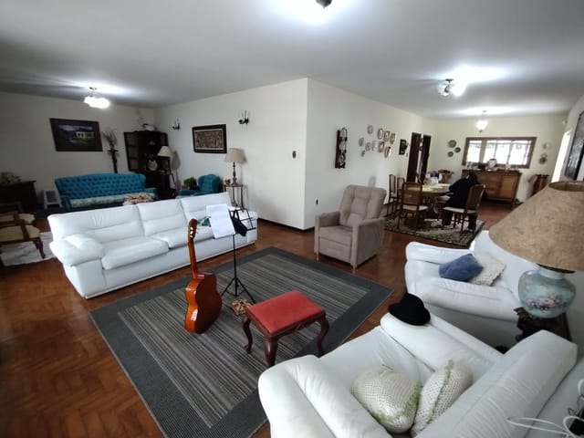 Casa com 708m² 4 quartos e 4 banheiros, à venda, no bairro Jardim Esplanada em São José dos Campos