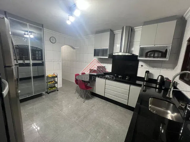 Sobrado com 125m² 3 quartos e 3 banheiros, à venda, no bairro Jardim Campo Verde em Mauá