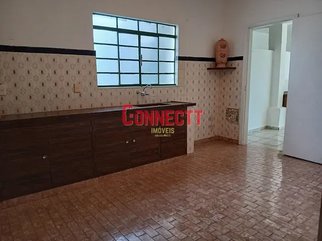 Casa com 330m² 3 quartos e 2 banheiros, à venda, no bairro Vila Virginia em Ribeirão Preto