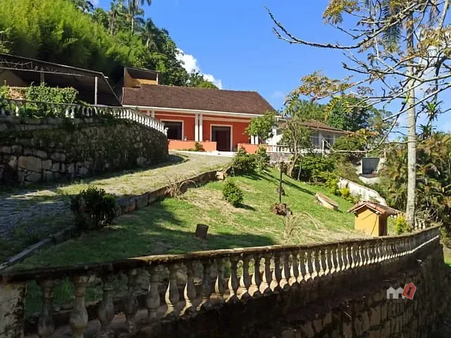 Casa 4 quartos e 2 banheiros, à venda, no bairro Saldanha Marinho em Petrópolis