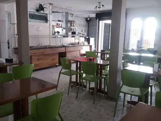 Casa à venda, no bairro Centro em Santo André