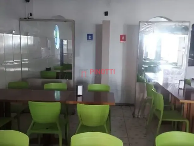 Casa à venda, no bairro Centro em Santo André