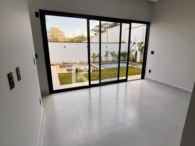 Casa com 360m² 3 quartos e 3 banheiros, à venda, no bairro Villa Sapezal em Indaiatuba