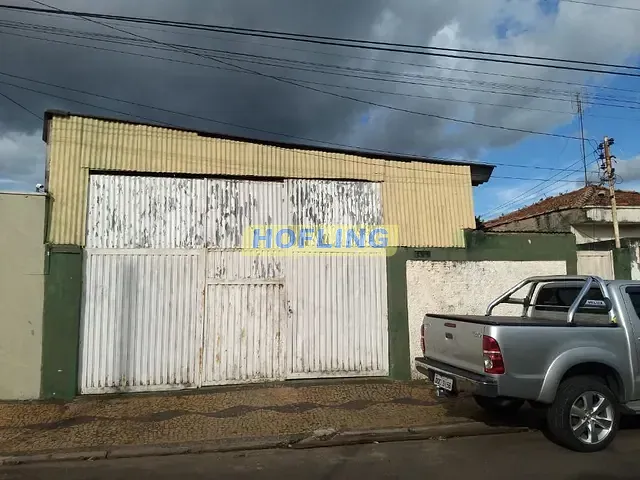 Casa com 311m², à venda, no bairro Estádio em Rio Claro