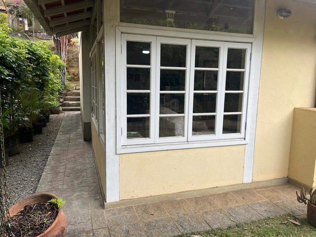 Casa com 458m² 3 quartos e 3 banheiros, à venda, no bairro Retiro em Petrópolis