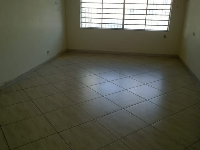 Casa com 246m² 3 quartos e 2 banheiros, à venda, no bairro Abaete em Taubaté