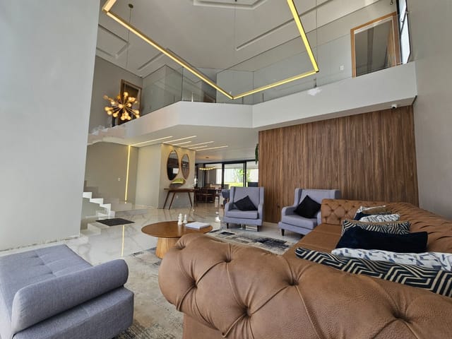 Casa com 720m² 5 quartos e 6 banheiros, à venda, no bairro Condomínio Reserva do Paratehy em São José dos Campos