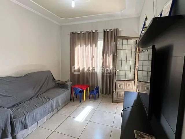 Casa com 120m² 2 quartos e 1 banheiro, à venda, no bairro Vila Marcos Roberto em Campo Grande
