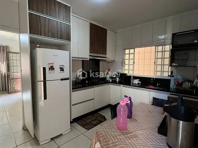 Casa com 120m² 2 quartos e 1 banheiro, à venda, no bairro Vila Marcos Roberto em Campo Grande