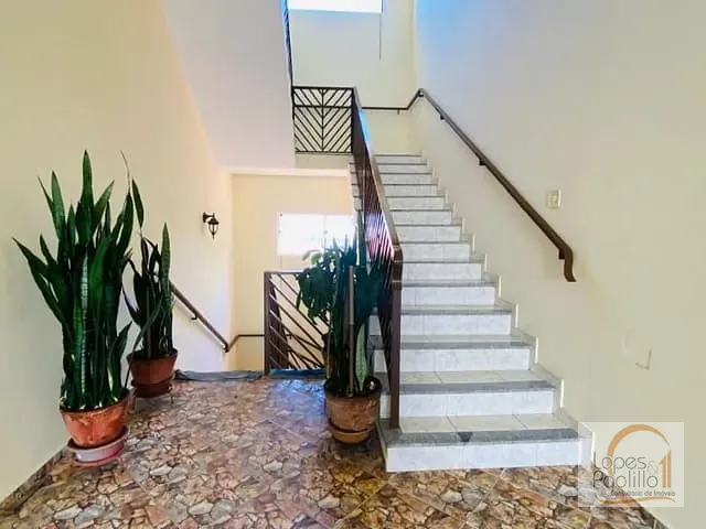 Casa com 357m² 3 quartos e 4 banheiros, à venda, no bairro Centro em Atibaia