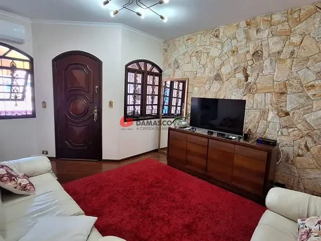 Sobrado com 200m² 3 quartos e 1 banheiro, à venda, no bairro Cerâmica em São Caetano Do Sul