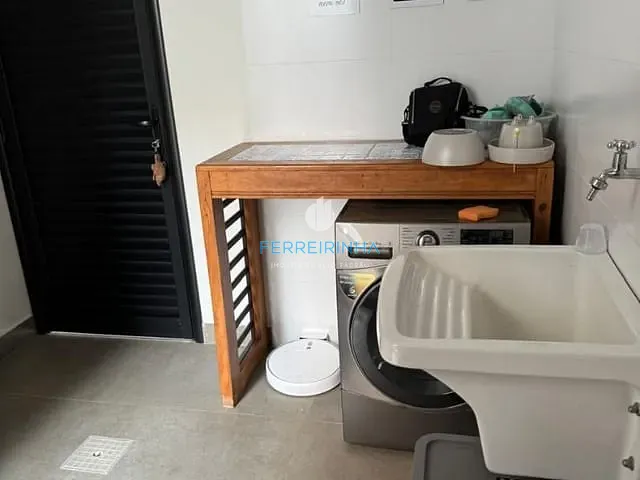 Casa com 250m² 3 quartos e 3 banheiros, à venda, no bairro Urbanova em São José dos Campos