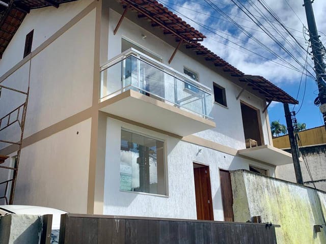 Casa 2 quartos e 2 banheiros, à venda, no bairro Mosela em Petrópolis