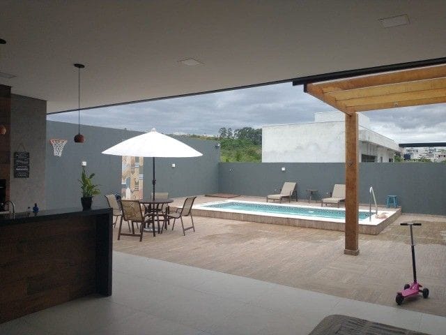 Casa com 600m² 4 quartos e 4 banheiros, à venda, no bairro Condomínio Residencial Colinas do Paratehy em São José dos Campos