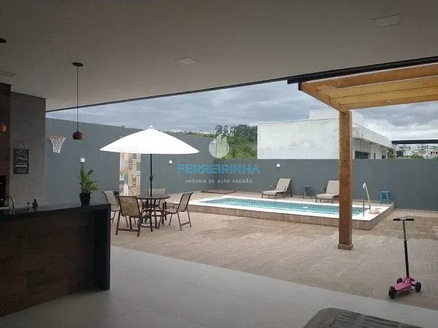 Casa com 600m² 4 quartos e 4 banheiros, à venda, no bairro Condomínio Residencial Colinas do Paratehy em São José dos Campos