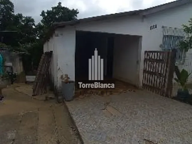 Casa com 462m² 2 quartos e 1 banheiro, à venda, no bairro Uvaranas em Ponta Grossa