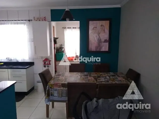 Sobrado com 150m² 2 quartos e 1 banheiro, à venda, no bairro Contorno em Ponta Grossa