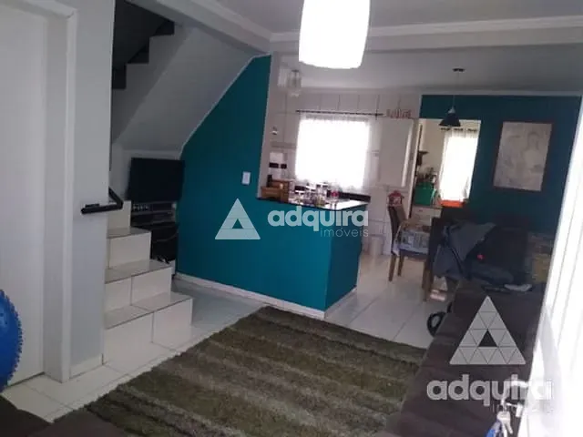 Sobrado com 150m² 2 quartos e 1 banheiro, à venda, no bairro Contorno em Ponta Grossa