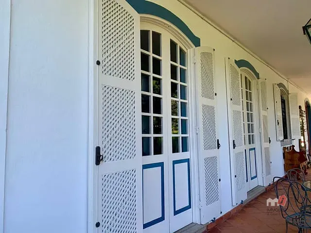Casa com 980m² 5 quartos e 4 banheiros, à venda, no bairro Centro em Petrópolis