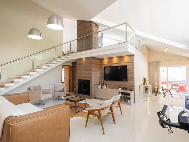 Casa com 1659m² 3 quartos e 4 banheiros, à venda, no bairro Laranjal em Pelotas