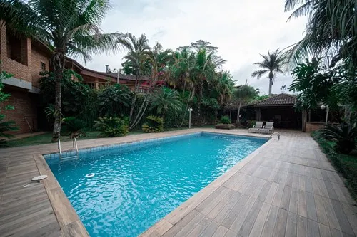Casa no condomínio Granja Viana II para venda com 5 quartos, sendo 5 suítes, 437m²