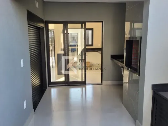 Casa 3 quartos e 2 banheiros, à venda, no bairro Jardim Bom Sucesso em Indaiatuba