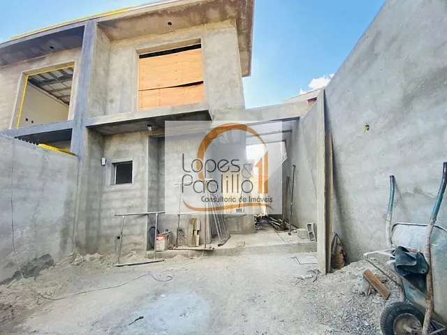 Casa com 120m² 2 quartos e 2 banheiros, à venda, no bairro Jardim Colonial em Atibaia