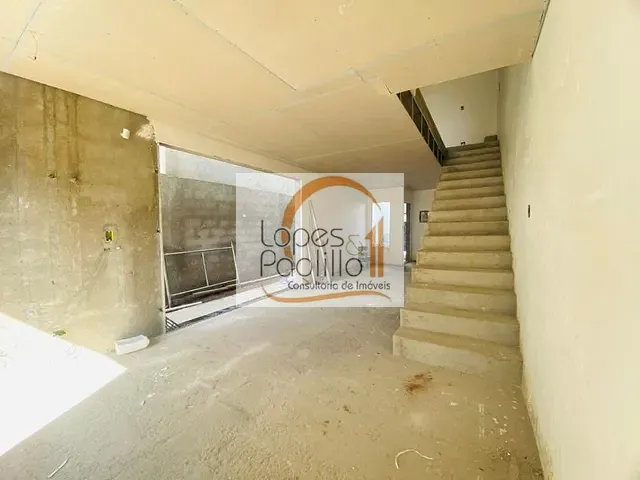 Casa com 120m² 2 quartos e 2 banheiros, à venda, no bairro Jardim Colonial em Atibaia