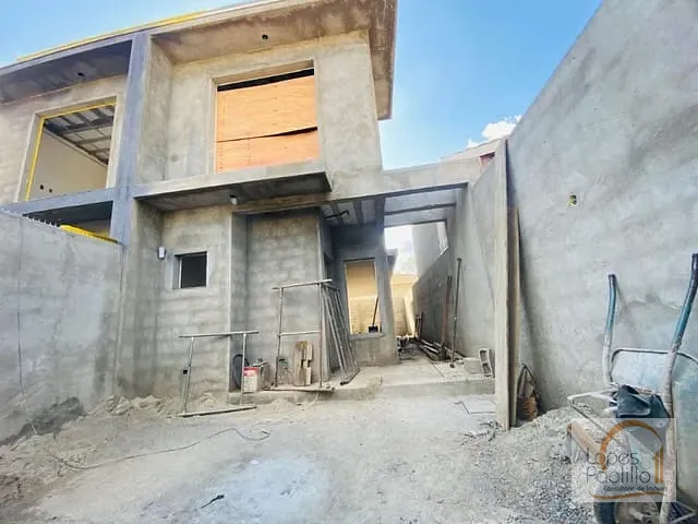 Casa com 120m² 2 quartos e 2 banheiros, à venda, no bairro Jardim Colonial em Atibaia