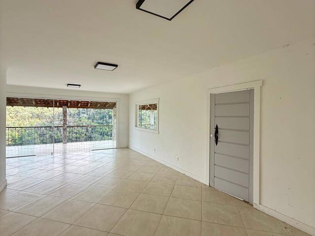 Casa 3 quartos e 3 banheiros, à venda, no bairro Areal em Areal