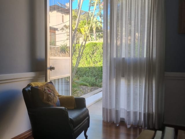 Casa com 700m² 4 quartos e 4 banheiros, à venda, no bairro Jardim Guedala em São Paulo