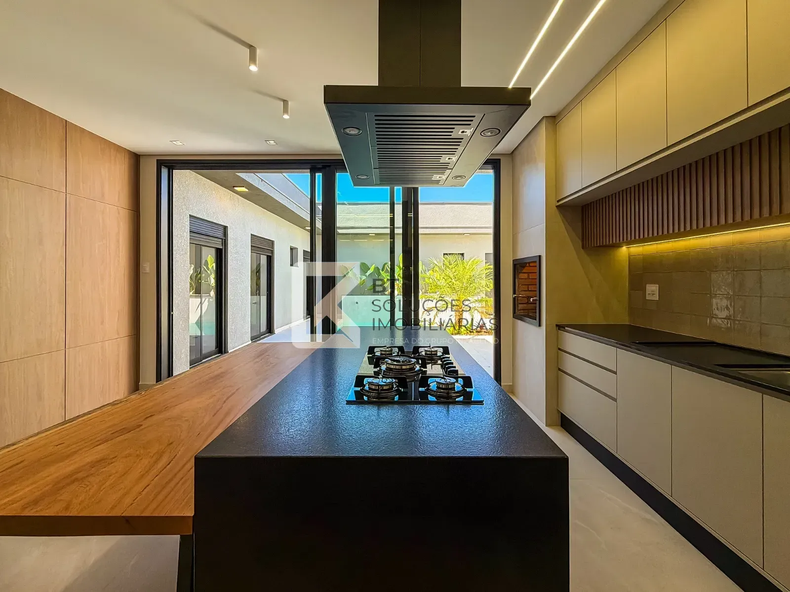 Casa, 3 quartos, 195 m² - Foto 33
