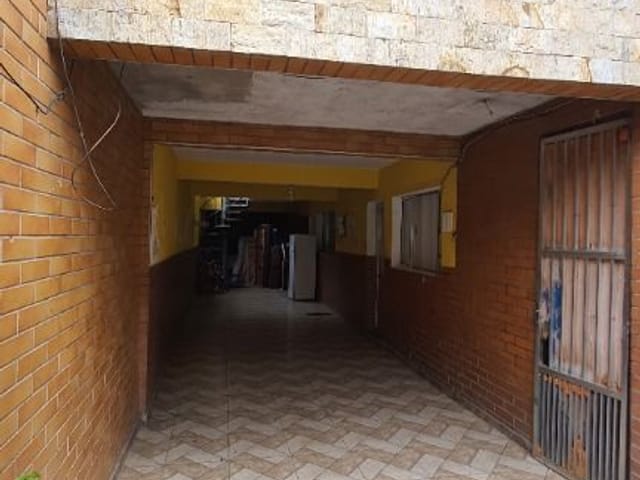 Casa com 325m² 6 quartos e 4 banheiros, à venda, no bairro Jardim Infant's Garden em Jandira