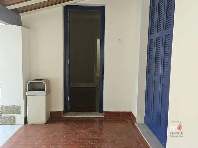 Casa com 830m², à venda, no bairro Centro em Petrópolis