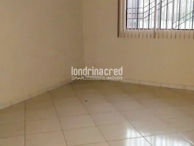 Casa 3 quartos e 1 banheiro, à venda, no bairro Centro em Guaíra