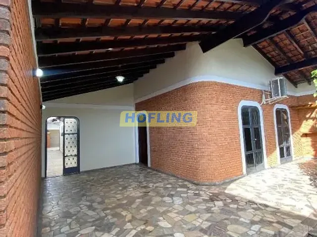 Casa com 300m², à venda, no bairro Jardim São Paulo em Rio Claro