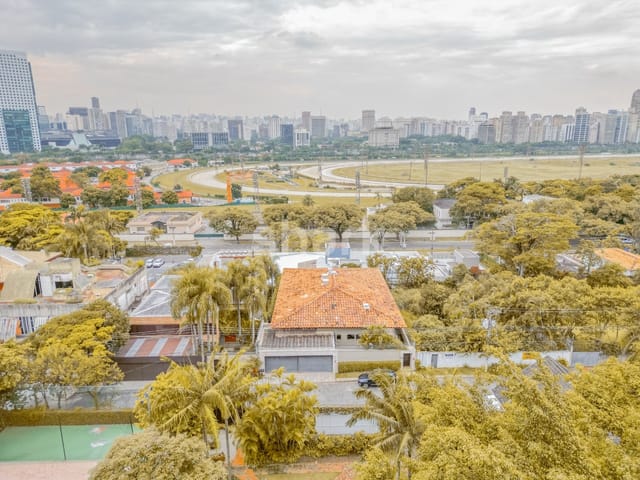 Casa com 691m², à venda ou para alugar, no bairro Jardim Everest em São Paulo