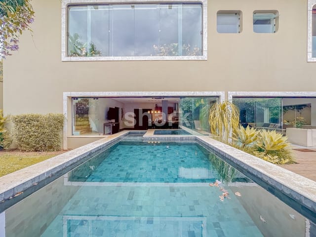 Casa com 691m², à venda ou para alugar, no bairro Jardim Everest em São Paulo