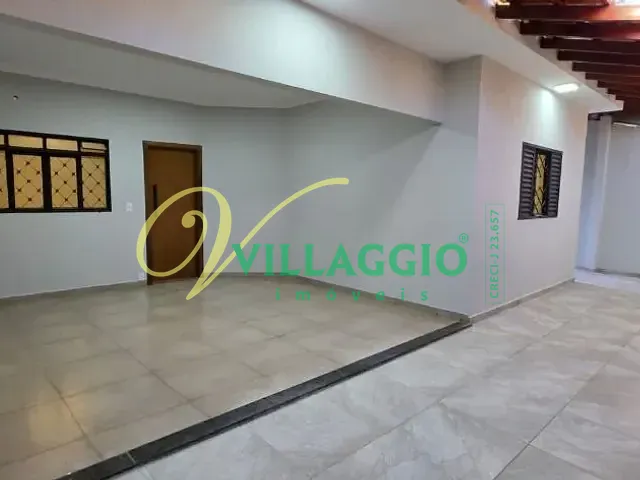 Casa com 200m² 3 quartos e 2 banheiros, à venda, no bairro Parque das Aroeiras II em São José do Rio Preto