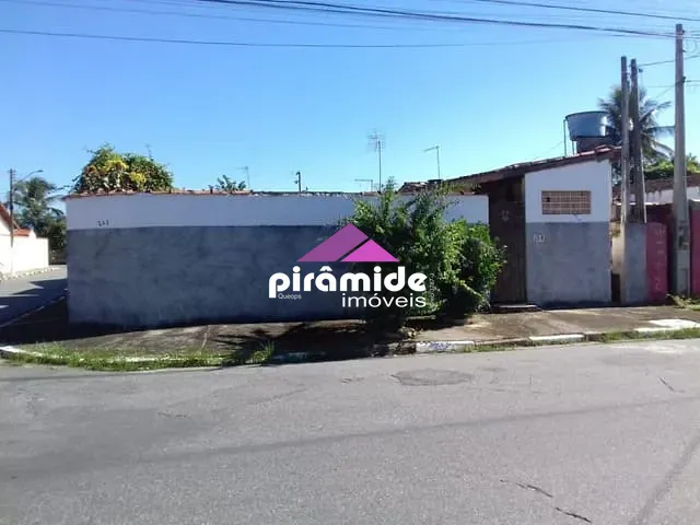 Casa com 342m² 4 quartos e 2 banheiros, à venda, no bairro Loteamento Recreio Juqueriquerê em Caraguatatuba