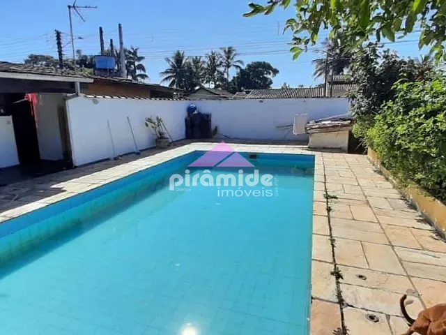 Casa com 342m² 4 quartos e 2 banheiros, à venda, no bairro Loteamento Recreio Juqueriquerê em Caraguatatuba