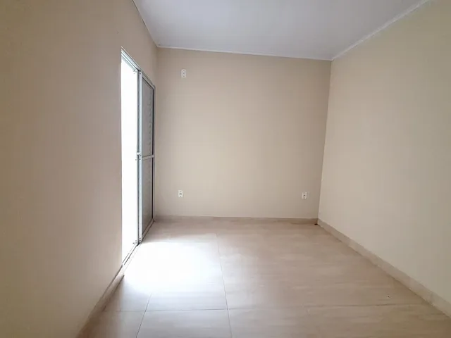Casa com 432m² 3 quartos e 2 banheiros, à venda, no bairro Laranjal em Pelotas