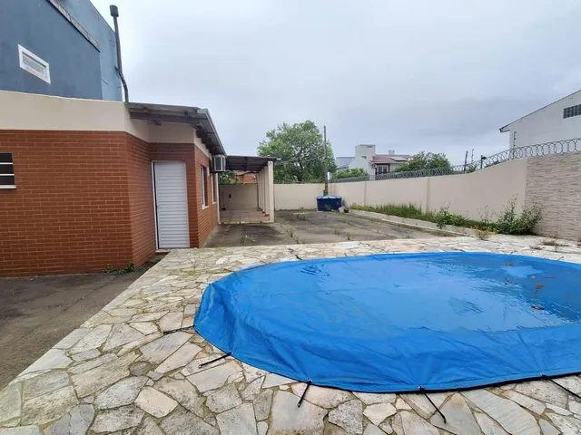 Casa com 432m² 3 quartos e 2 banheiros, à venda, no bairro Laranjal em Pelotas